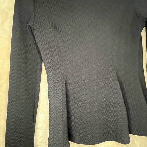 DIVIDED BABYDOLL LONG SLEEVE TOP - Picture 5 of 9